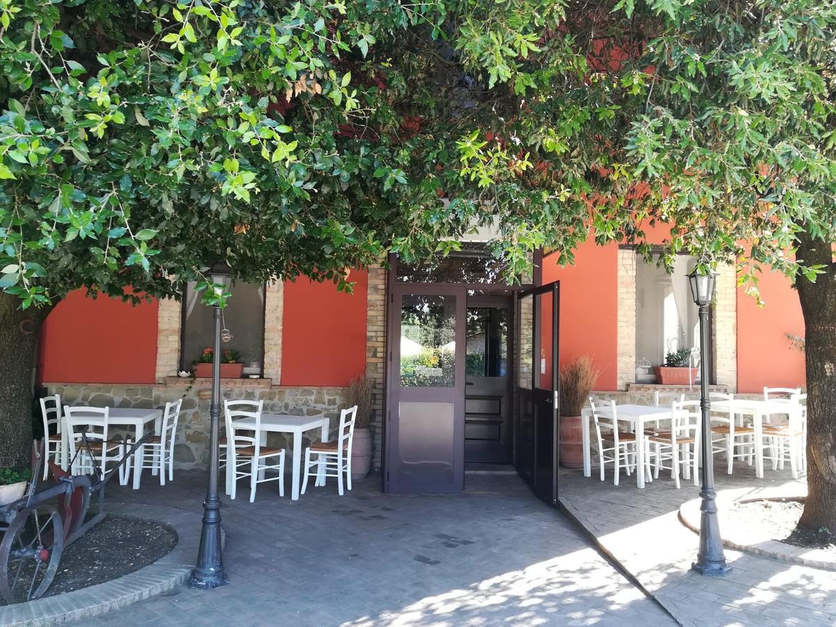 Villa Societa Agricola F.Lli Angelucci Cannara Exterior foto